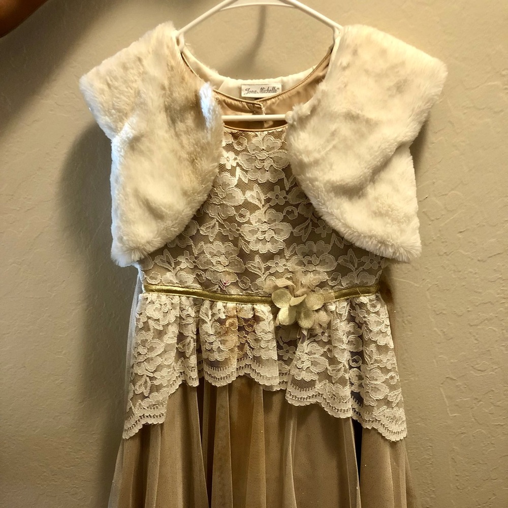 Beautiful dress for sale size 8